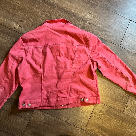 Pink jacket - Picture 4 of 4